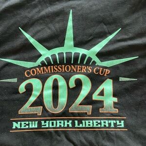 New York Liberty 2XL shirt